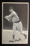 1939 Goudey Premiums R303B #22 BW Arky Vaughan  Front Thumbnail